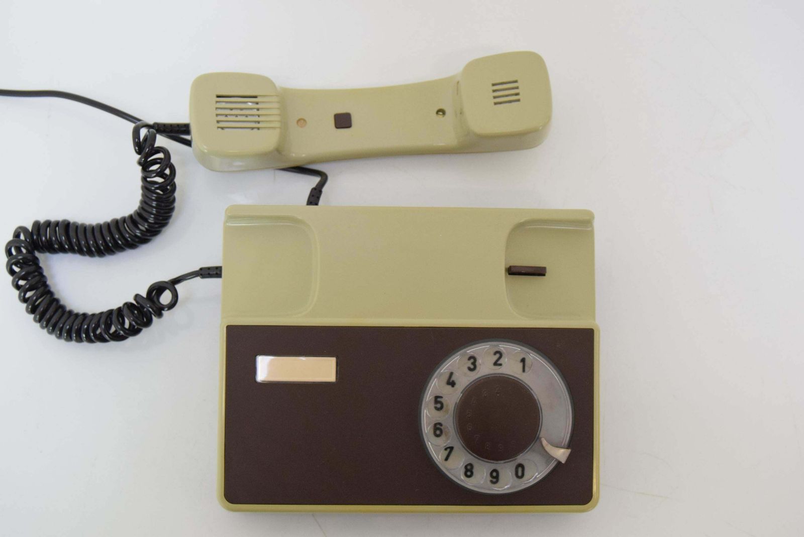 Téléphone mid-century Tesla, années 1980. photo Décoration