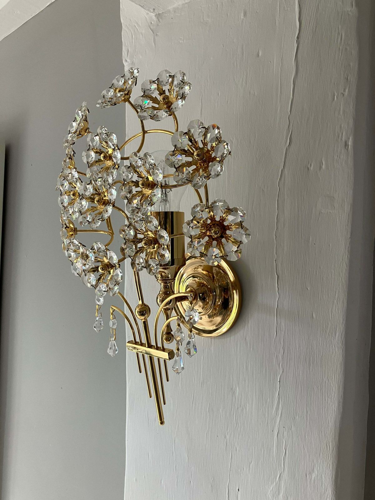 Pair Of Gold Plated Brass And Crystal Glass Flower Wall Lamps Sconces By Palwa, 1960 photo 800.0