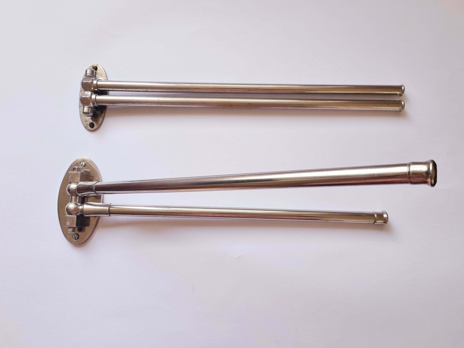 291.0 Set Of Two Functionalism, Art Deco Chrome Towel Holders, 1930s photo