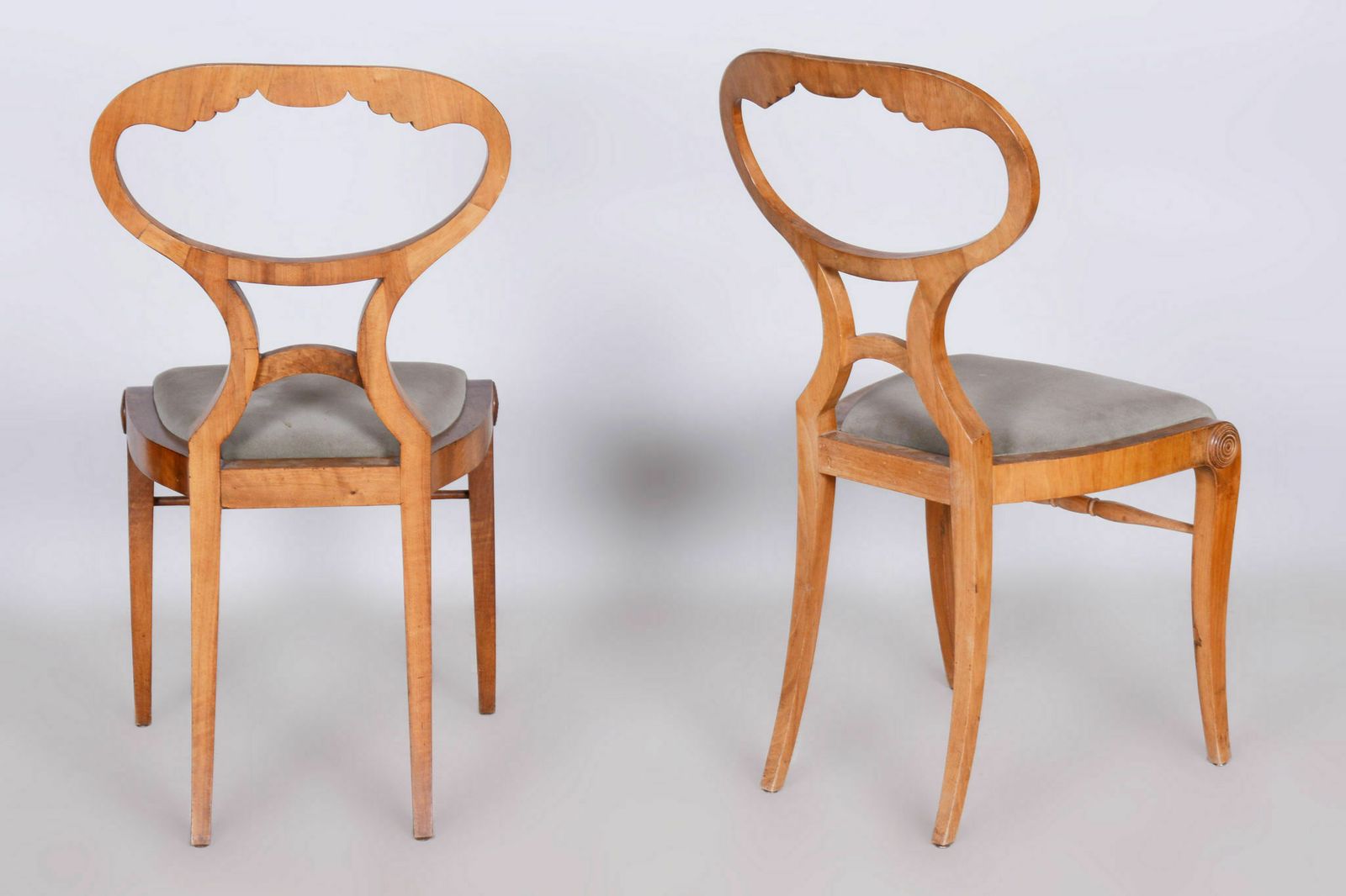 Restored Biedermeier Set Of Four Oak Chairs, Walnut Veneer, Stable Construction, Revived Polish, Vienna, Austria, 1820s photo 2800.0