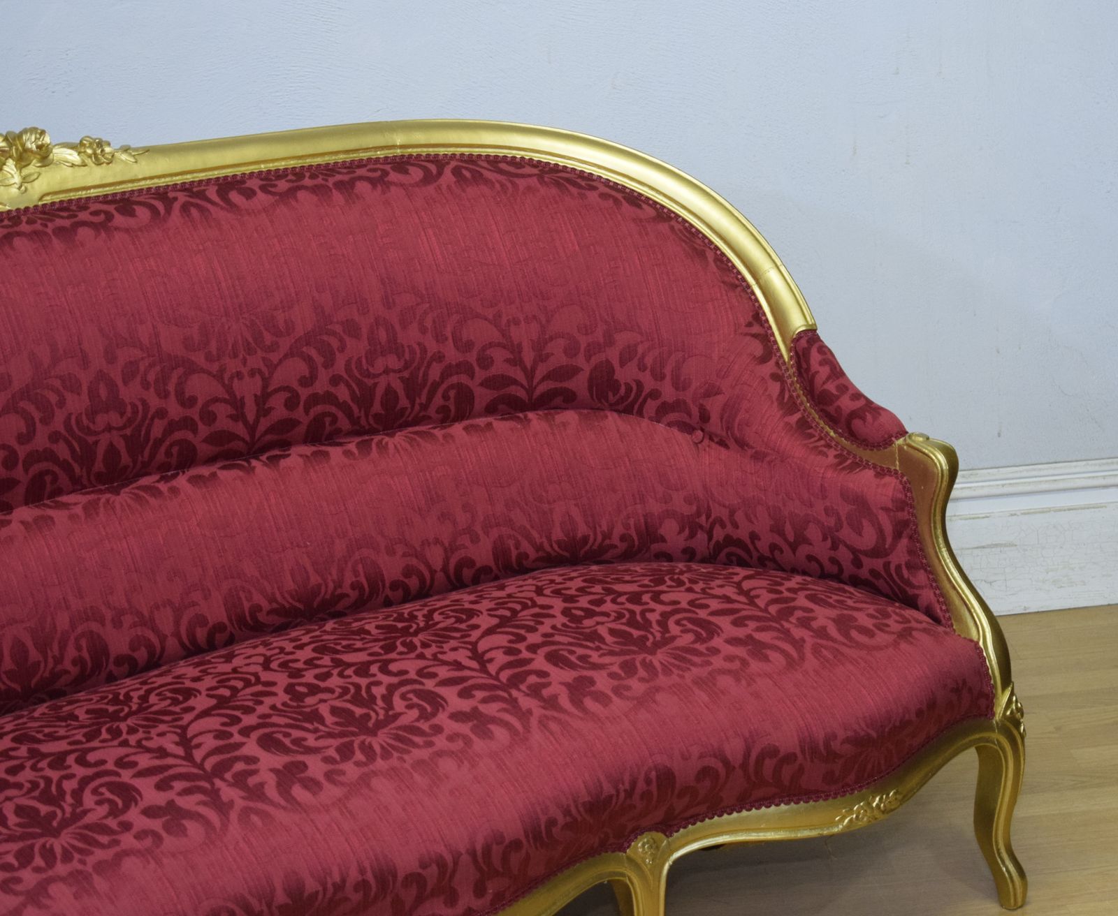 photo furniture Antique French Gold Painted Sofa