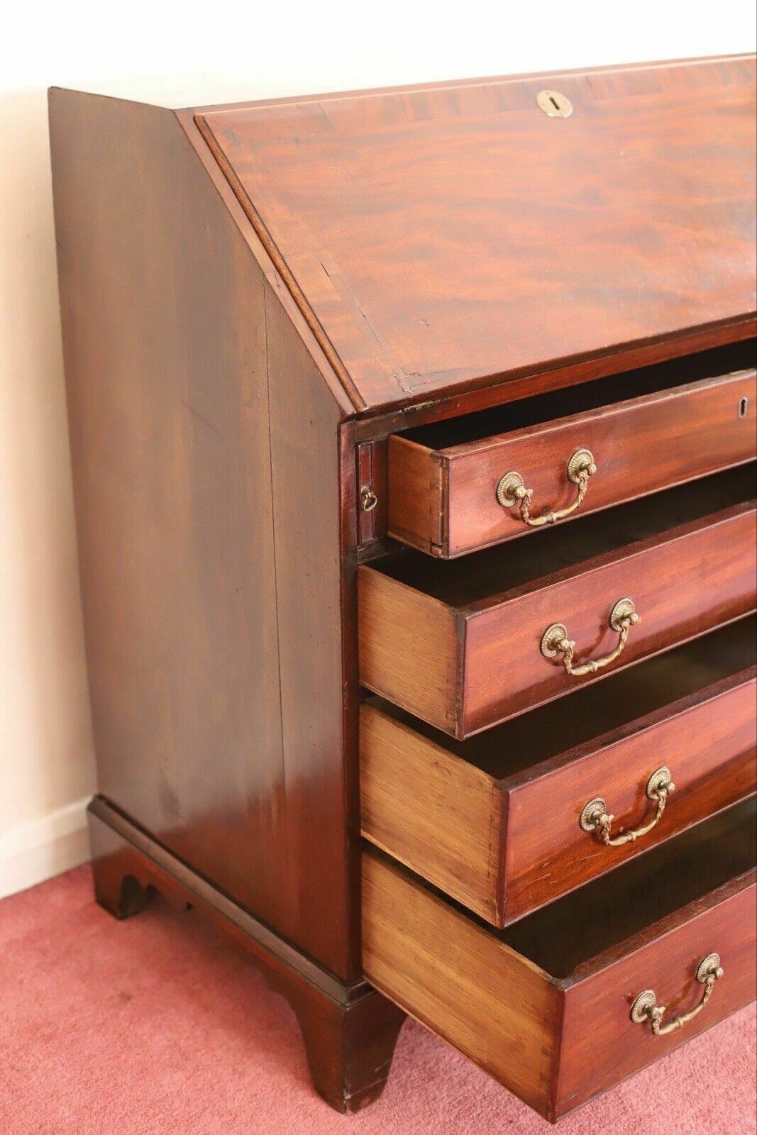photo vinterior Antique Geaorge III Mahogany Bureau