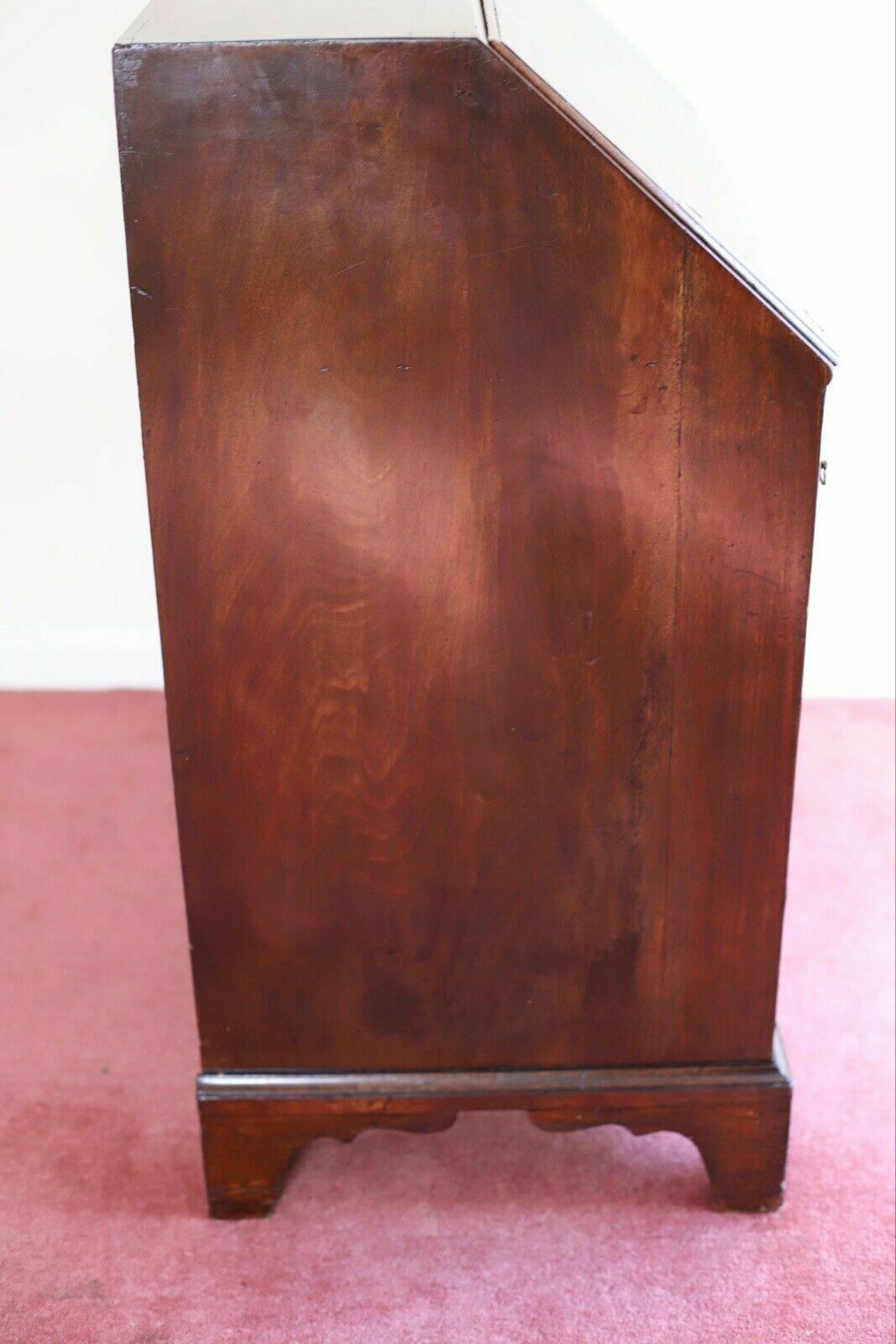 photo vintage Antique Geaorge III Mahogany Bureau