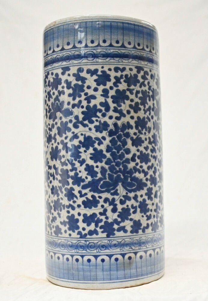 Chinese Blue And White Porcelain Urn   Ming Floral Umbrella Stand photo 575.0