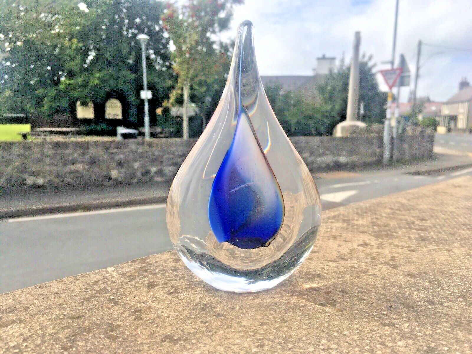 55.0 Lovely Signed Polish Marian Pyrcak Sommerso Style Teardrop Sculpture Paperweight photo