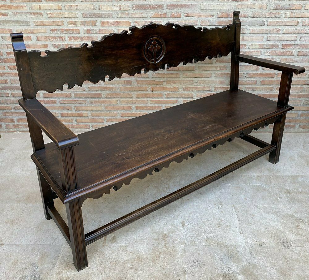 photo furniture Vintage French Bench In Wood, 1920