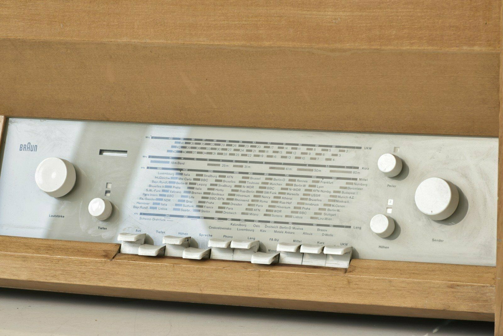 German Stereo Radio Phono Combination By Hans Gugelot For Braun, 1958 photo Home Decor