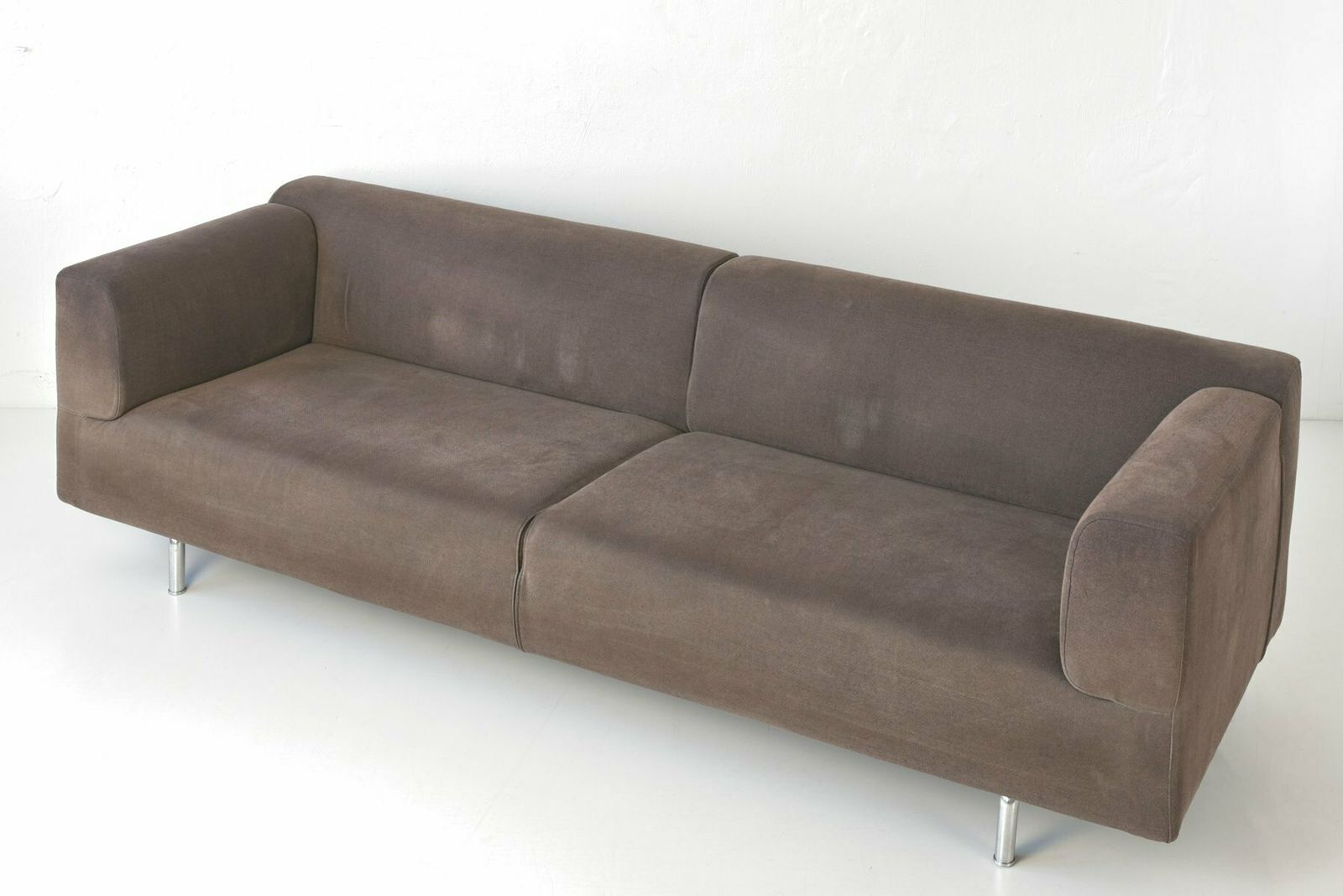 photo for sale Met 250 4 Seater Sofas By Piero Lissoni For Cassina, Italy, 2005, Set Of 2