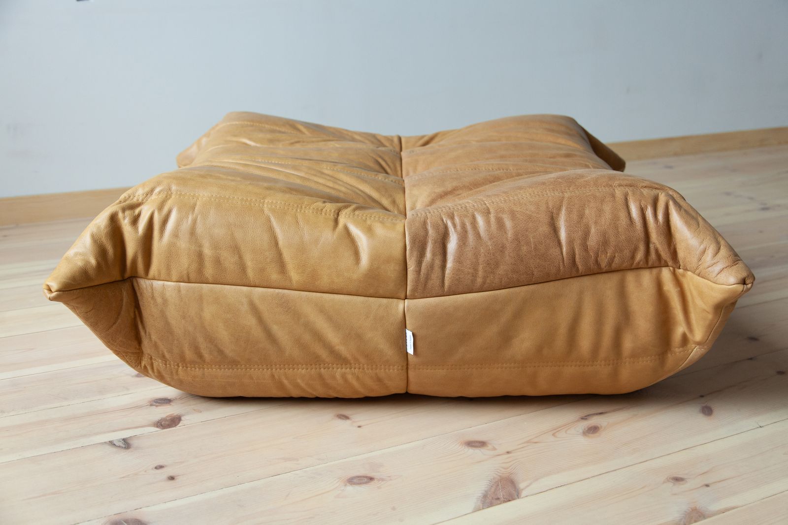 photo buy 5 Pieces Togo Set By Michel Ducaroy For Ligne Roset