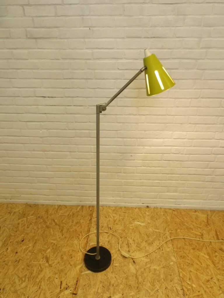 Hala Solar Series Floor Lamp