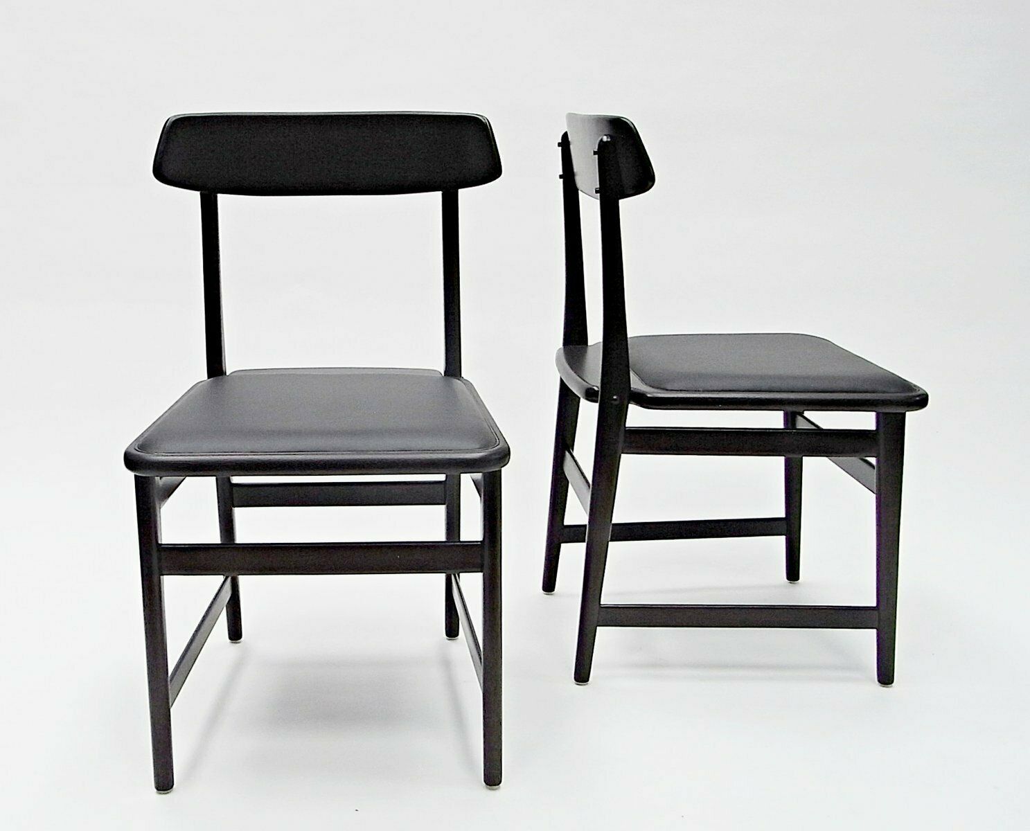 5900.0 Lucio Cd07 Cherry Wood & Leather Dining Chairs By Sergio Rodrigues For Linbrazil, 2010, Set Of 5 photo
