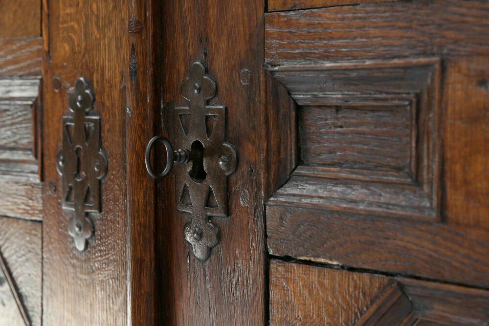 Ate 18th Century Flemish Cabinet, 1750s photo vinterior