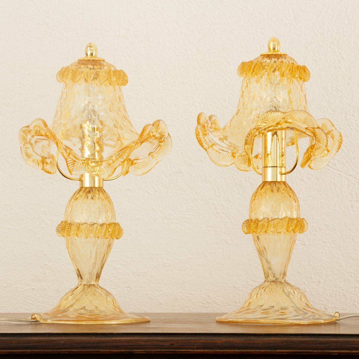 Italiaanse tafellampen van Murano-glas met gouden elementen, jaren 1990, set van 2 photo 310.0