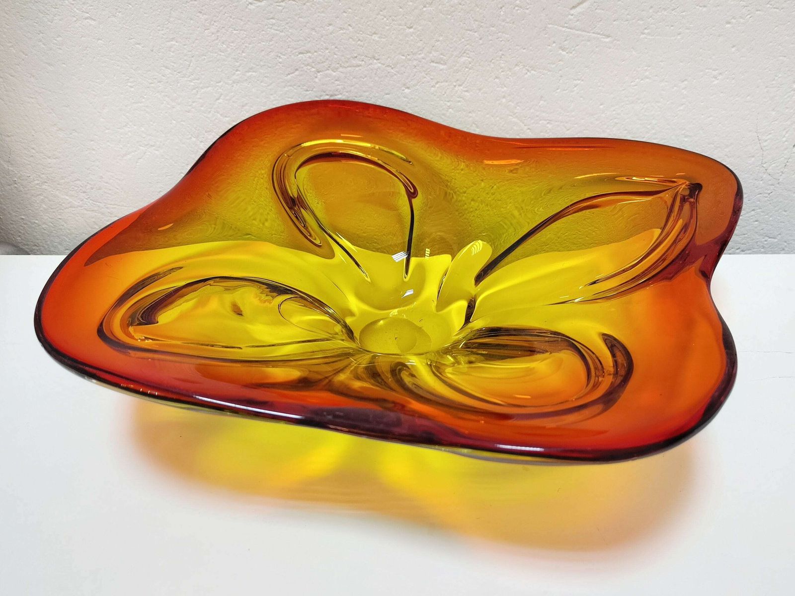 Extra Large Mid Century Modern Yellow And Orange Murano Glass Centerpiece // Made In Italy In 1970s photo vinterior