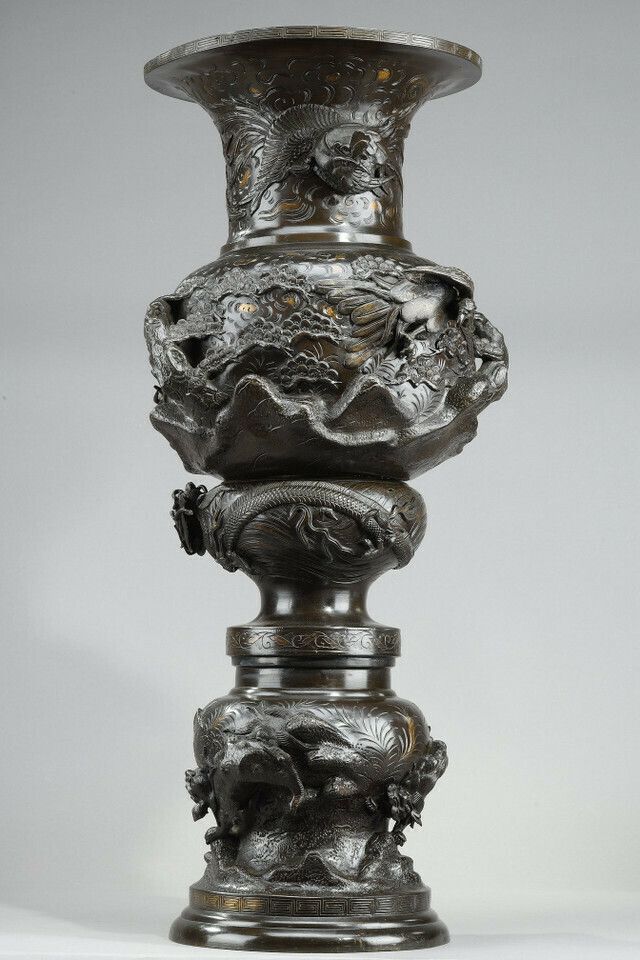 Large Bronze Vase Sculpted With Chimeras, Dragons, Birds Of Prey And Phnix. photo Home Decor