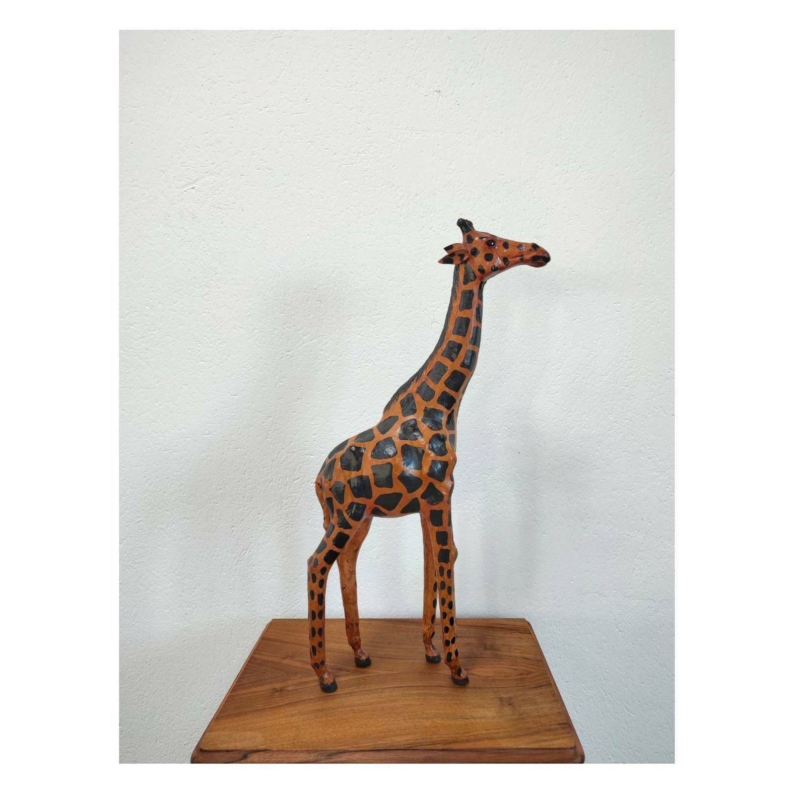 Leather Giraffe Figurine // Painted Leather Giraffe Sculpture// Mid Century Modern Giraffe Sculpture // Made In England In 1950s