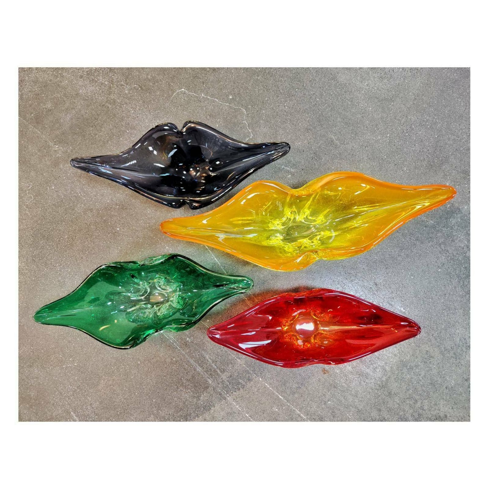 Rare Vibrant Bohemian Glass Fruit Bowls // Lip Shaped Glass Bowls By Josef Hospodka // Made In Czechoslovakia In 1970s photo buy