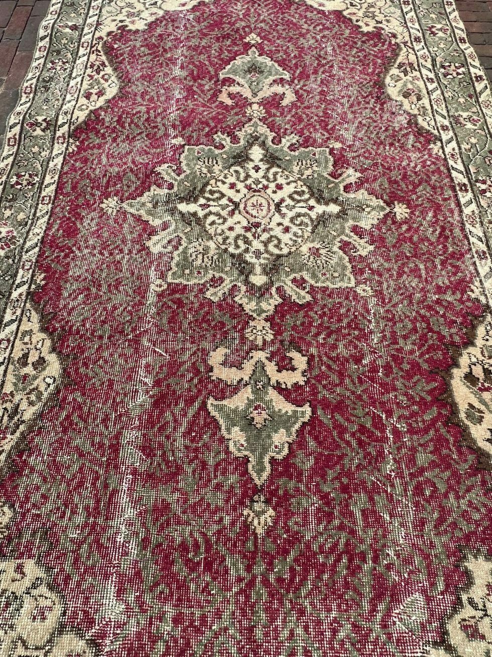 Very High Quality Yuruk Rug – 276 X 179 Cm photo buy