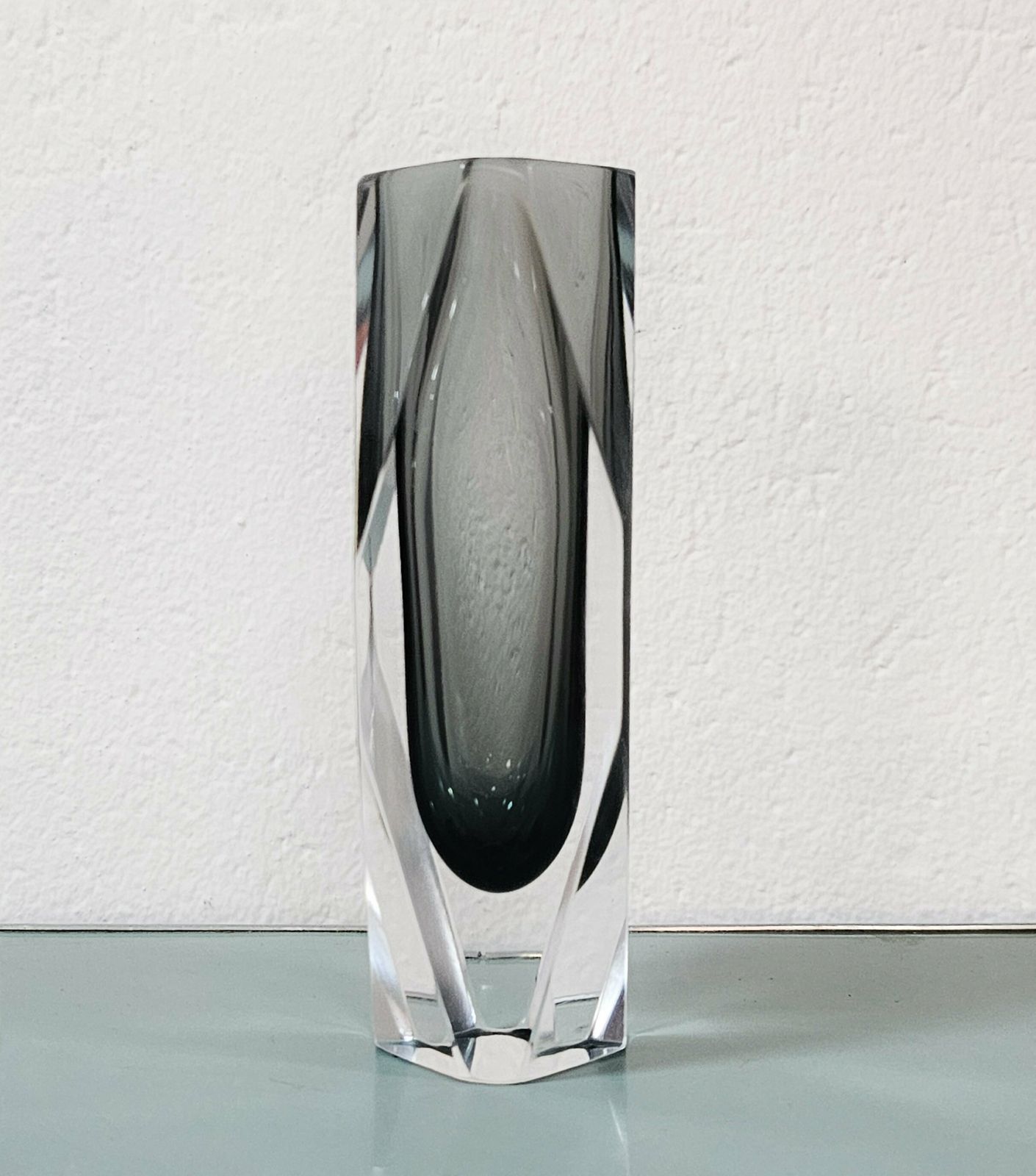 Mid Century Modern Sommerso Vase By Flavio Poli // Gray Murano Glass Vase // Made In Italy In 1960s photo vinterior