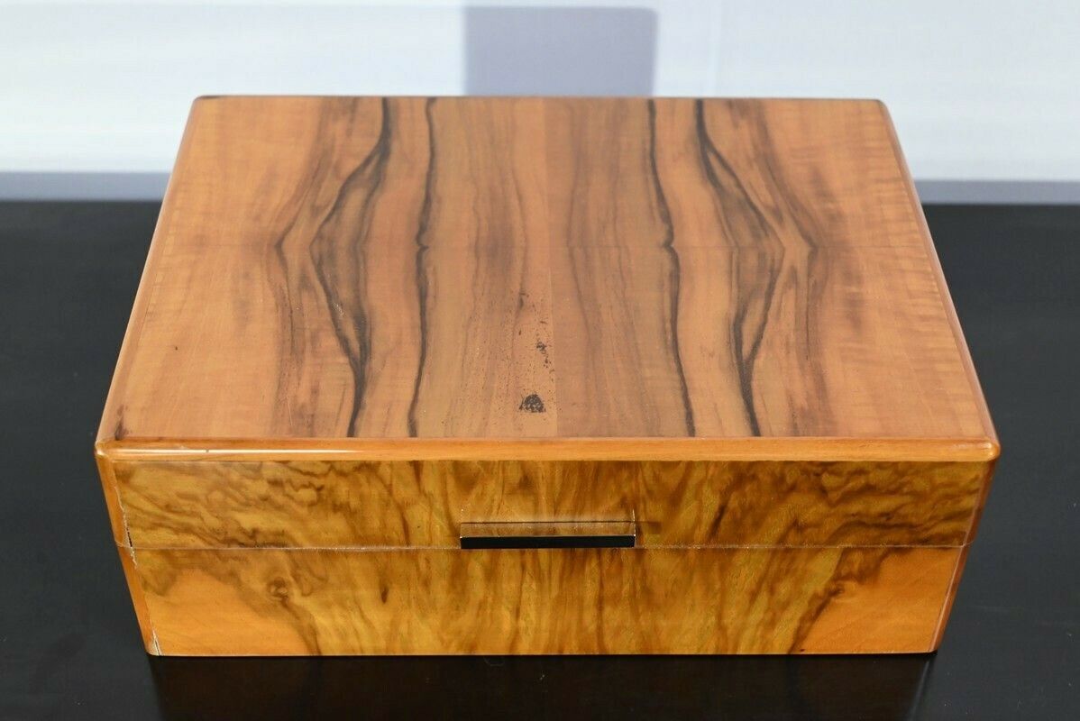 Cigar Box In Walnut Veneer, Maison Lemaire Paris, Art Deco – 1920 photo 650.0