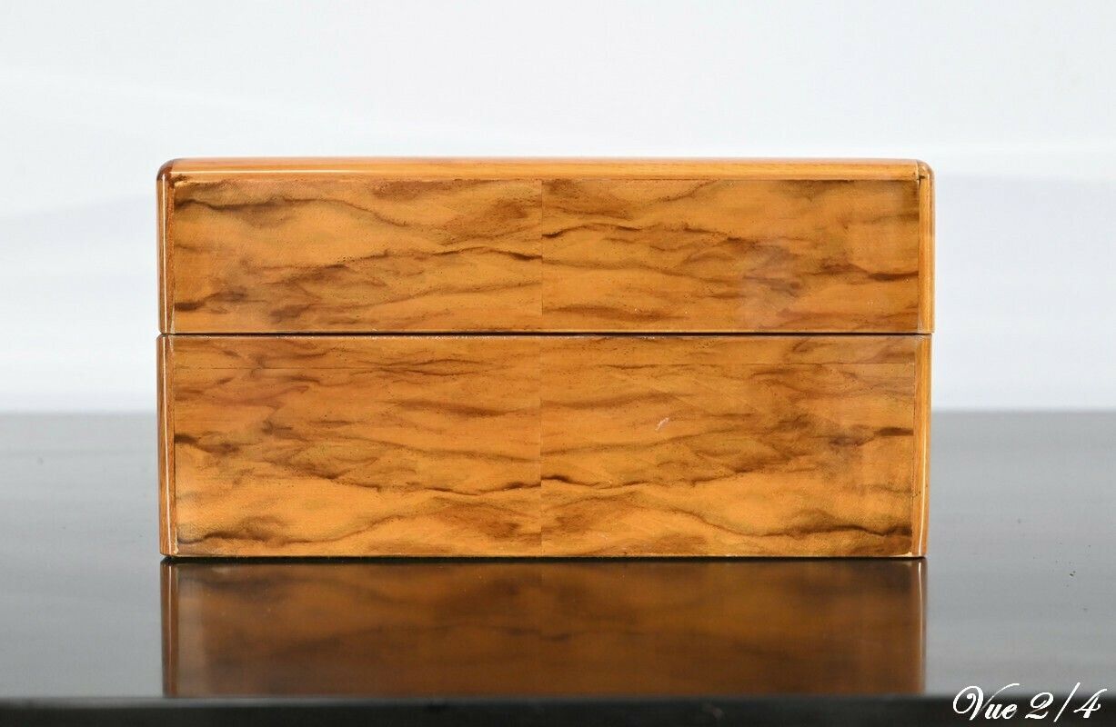photo furniture Cigar Box In Walnut Veneer, Maison Lemaire Paris, Art Deco – 1920
