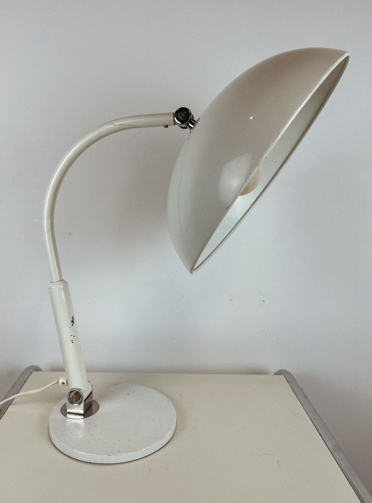 photo furniture Metalen Bureaulamp Hala Zeist 144 Van H.Th.Ja Busquet – Hala Zeist 144 Desk Lamp By H.Th.Ja Busquet, 1950's