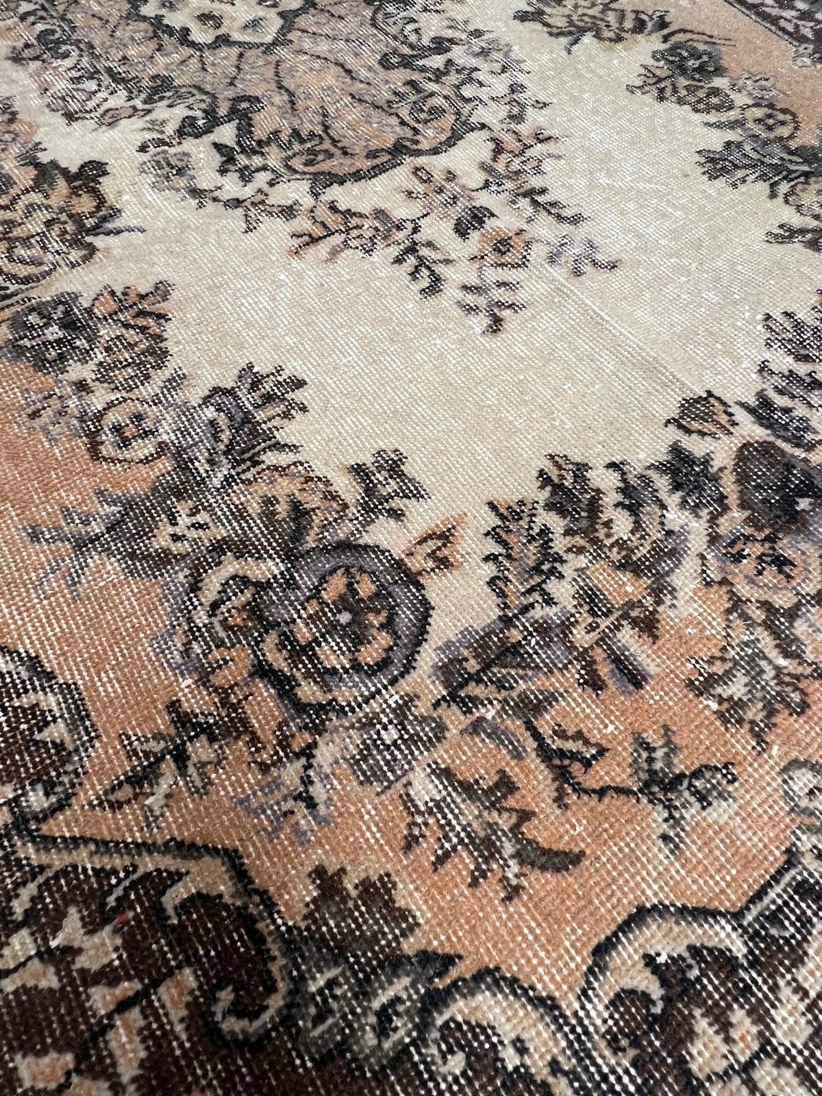 Brown And Pink Vintage Yuruk Carpet 112 X 207 Cm – Brown And Pink Vintage Yuruk Carpet 112 X 207 Cm, 1960's photo 277.29