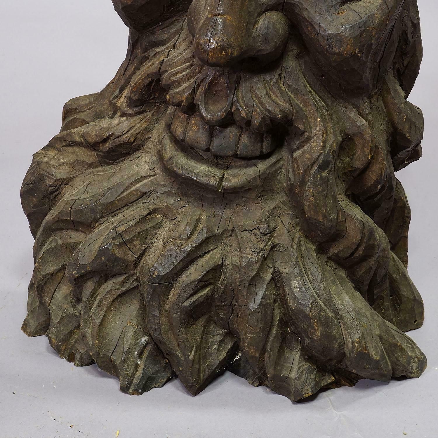 Wooden Carved Black Forest Garden Fountain Water Spout 19th Century photo vinterior