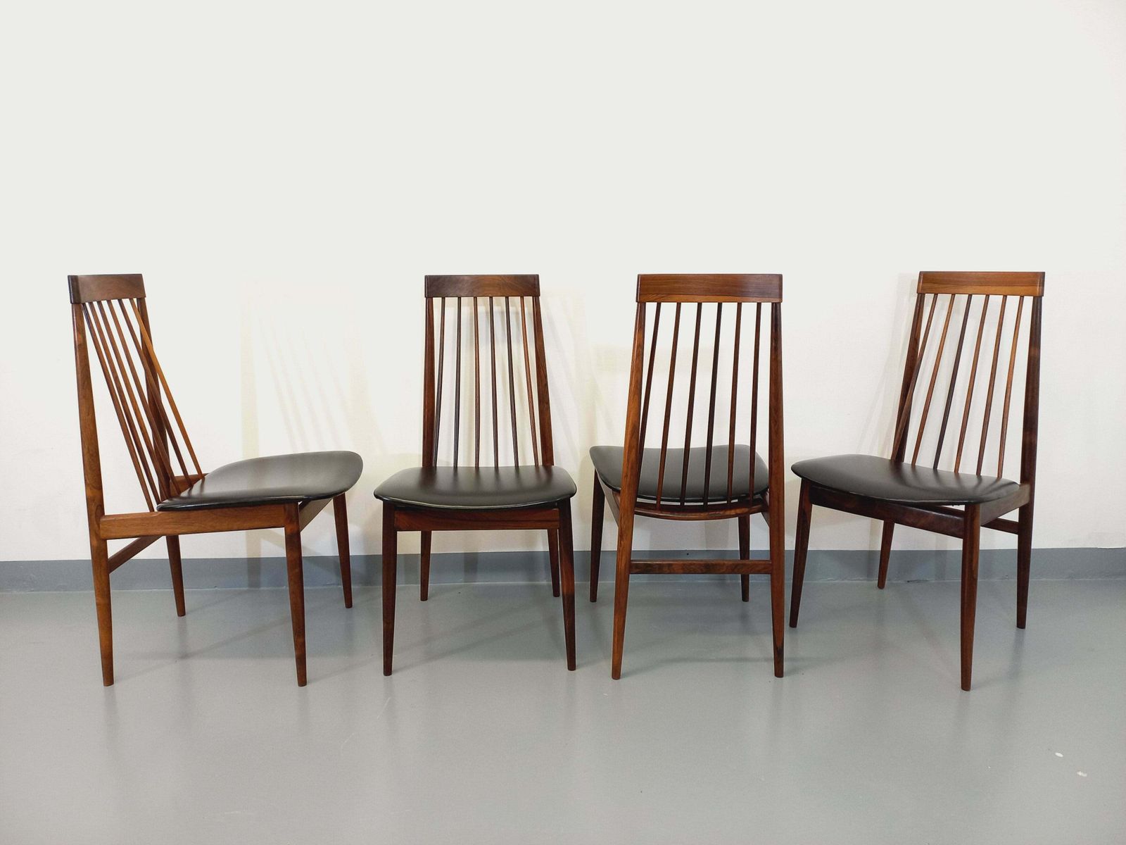 4 Ernst Martin Dettinger Chairs In Rosewood