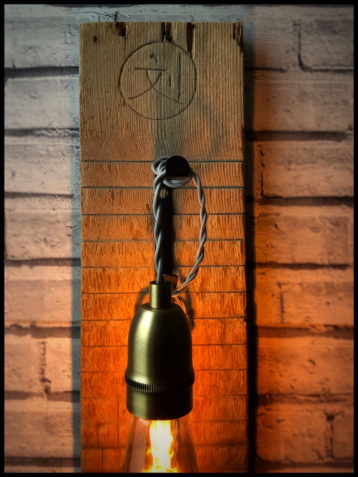 Wall Lighting Antique Japanese Wash Board With Edison Style Light Bulb And Cord Fixture. photo 98.0