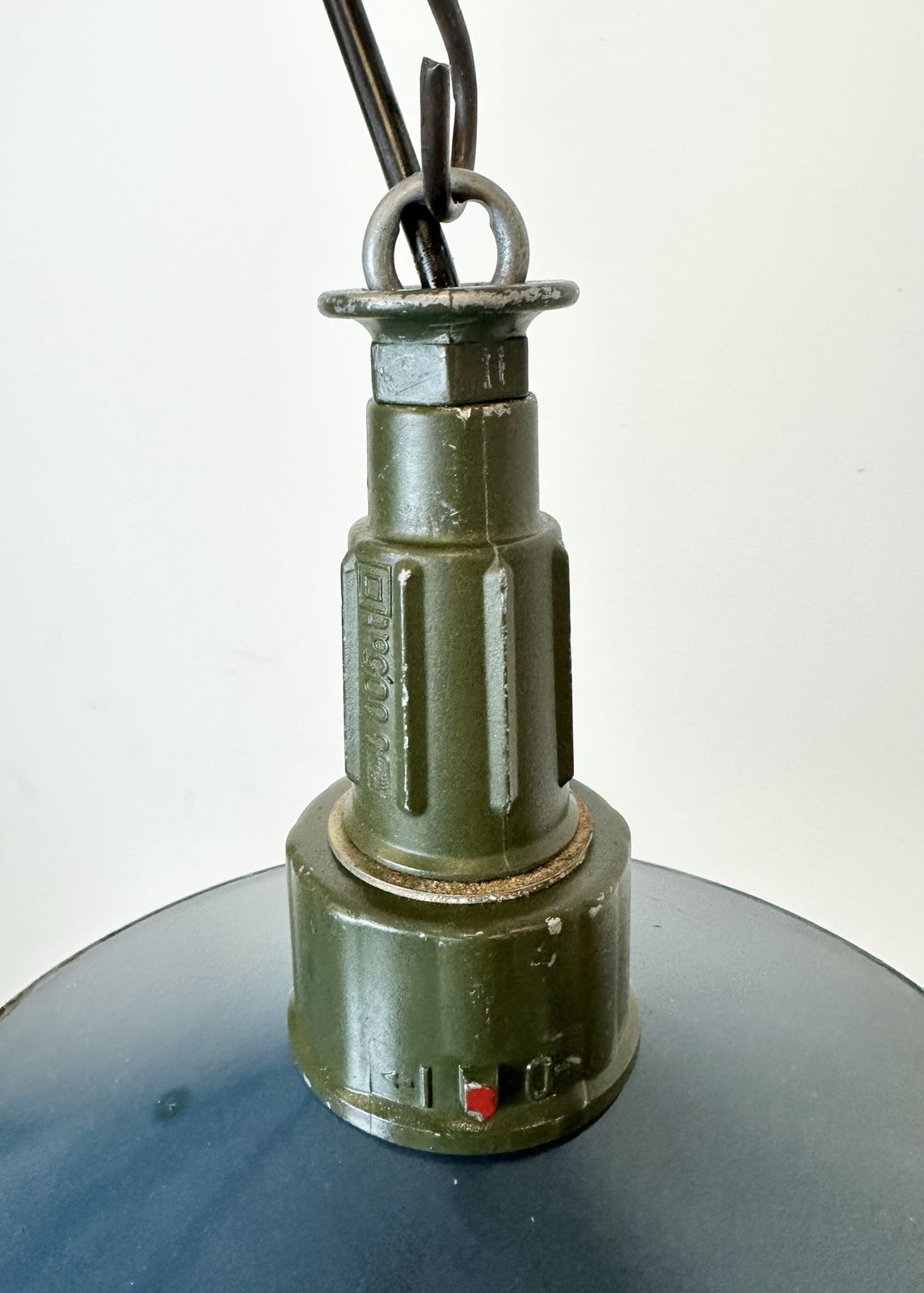 photo vinterior Industrial Blue Enamel Military Pendant Lamp With Cast Aluminium Top, 1960, 7x