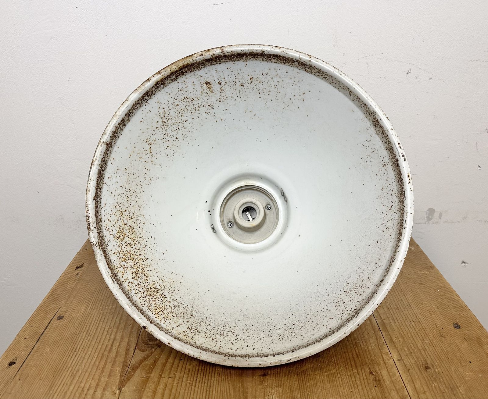 photo vintage Grey Metal Industrial Factory Hanging Lamp, 1960s, 28x