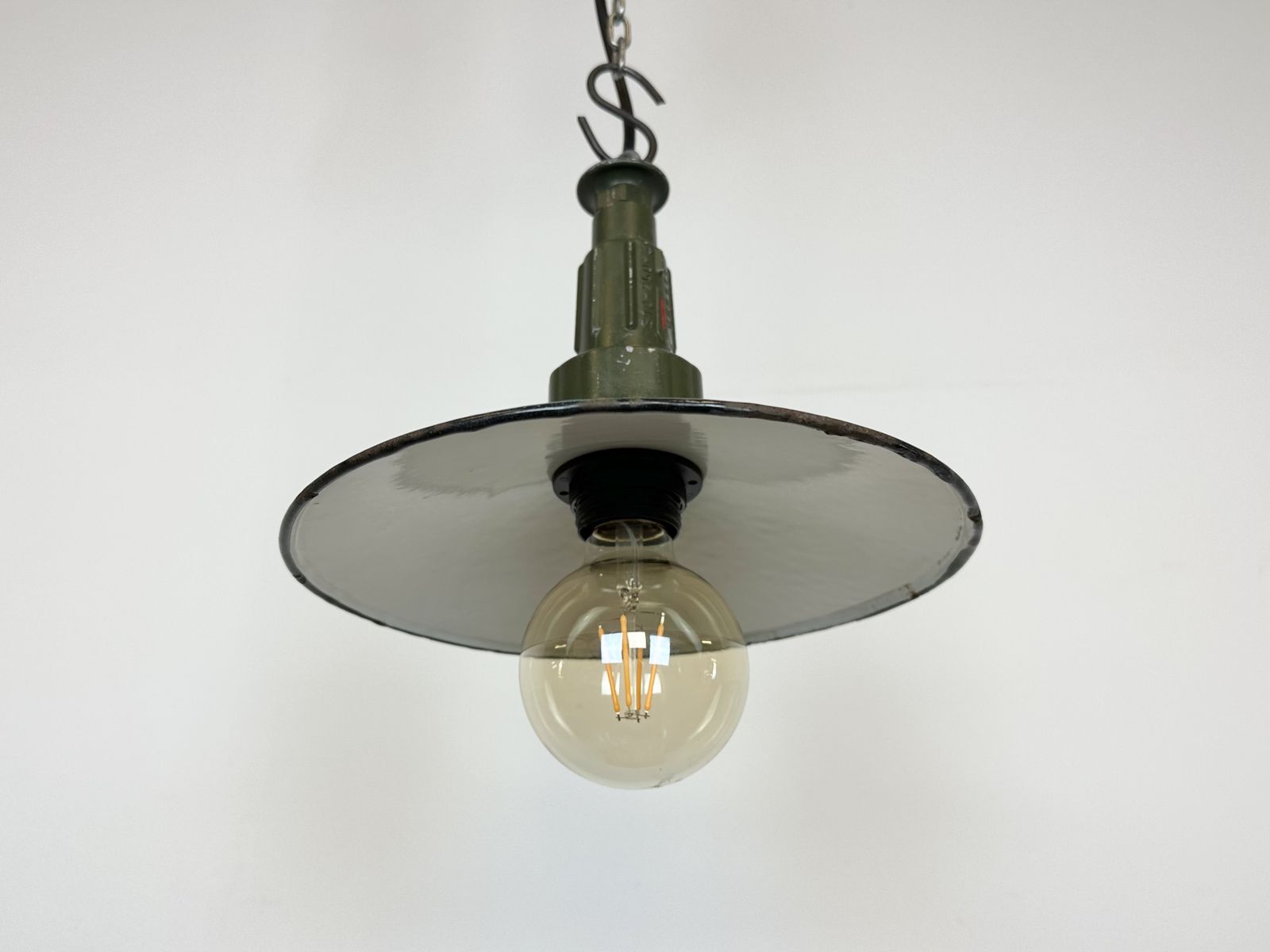 179.0 Industrial Petrol Enamel Military Pendant Lamp With Cast Aluminium Top, 1960s, 2x photo