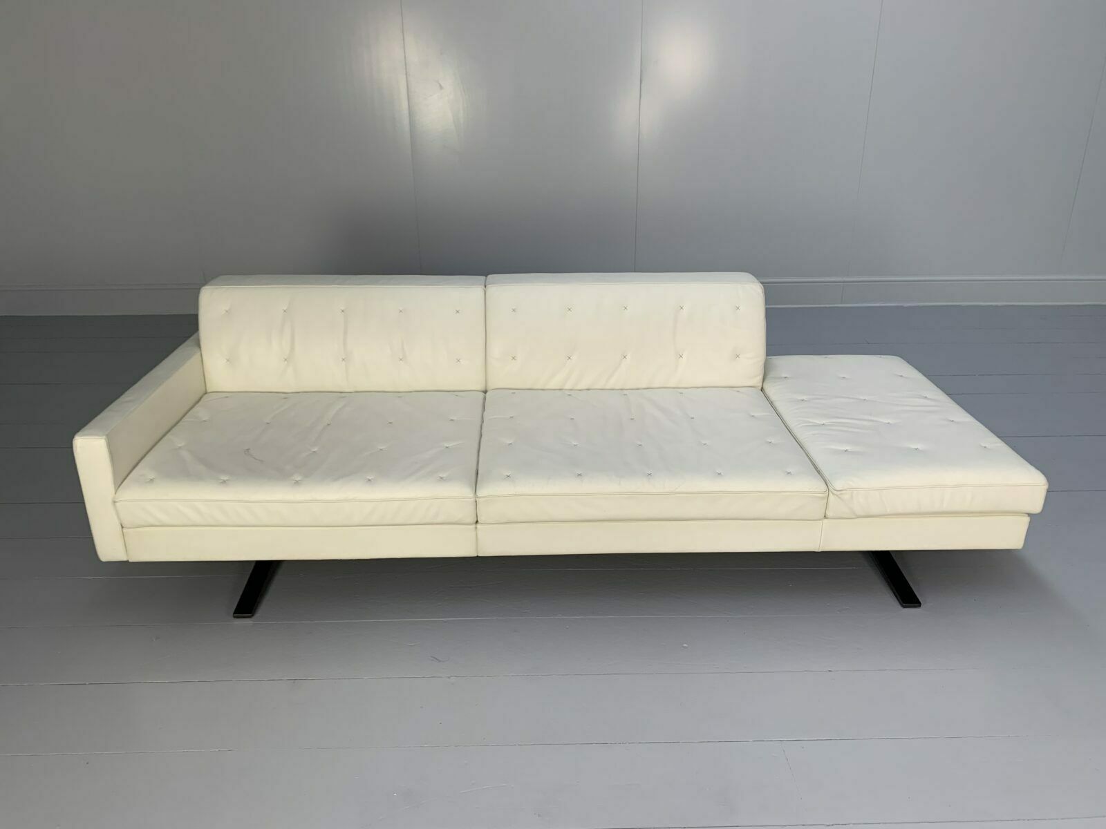 Poltrona Frau “Kennedee” 3 Seat Sofa – In Ivory “Pelle Frau” Leather photo vintage