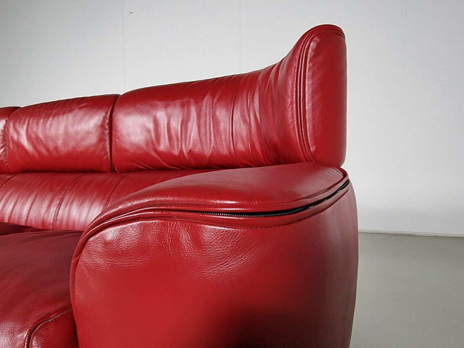 Vintage Bull Chairs By Gianfranco Frattini For Cassina, 1980s, Set Of 2 photo vinterior