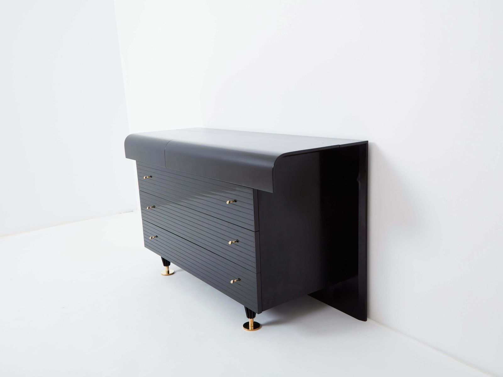 Commode Pierre Cardin laquée noire et laiton, années 1980 photo for sale
