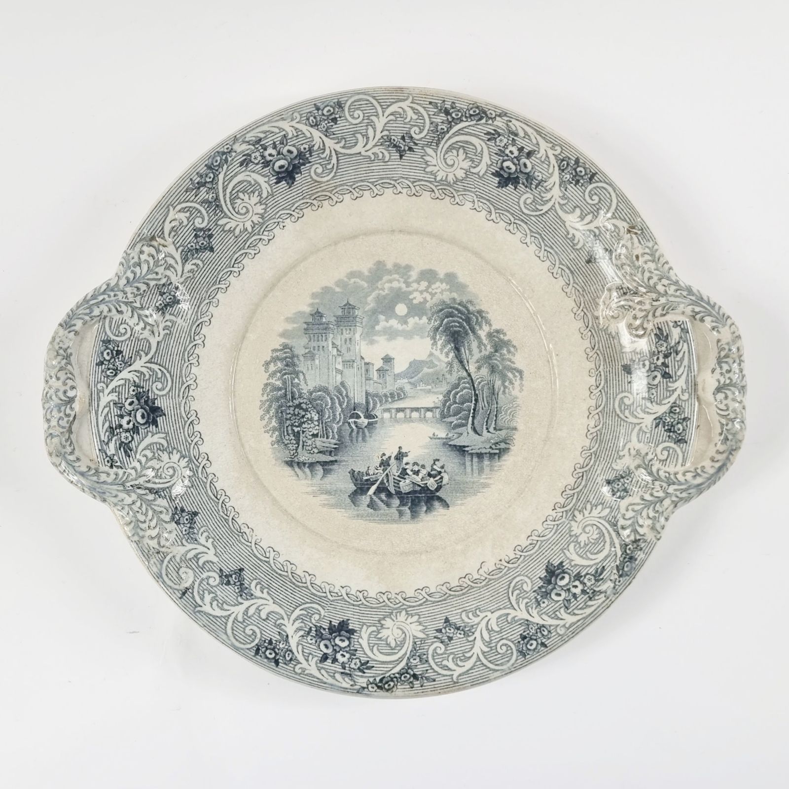 Large Victorian Decorative/Serving Plate In Rhine Pattern, United Kingdom, Late 19th Century