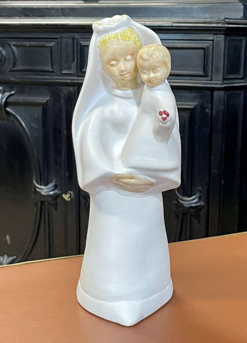 Quimper Earthenware Virgin And Child With Ivory Background By Bel Delecourt (1915   2017)