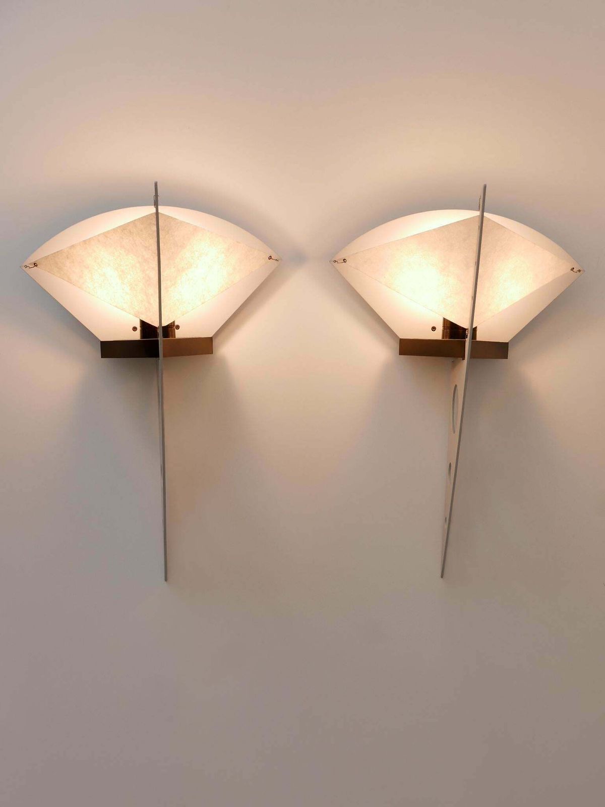 Set Of Two 'Filicudara' Sconces By Steve Lombardi Für Artemide Italy 1980s photo Lighting