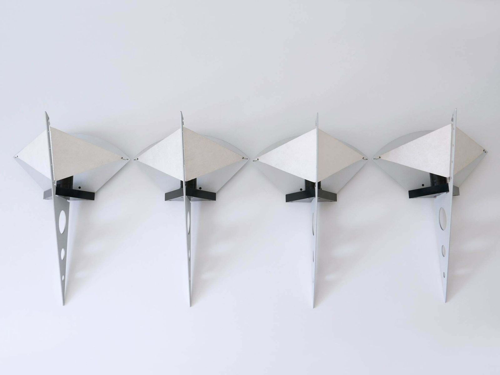 photo vintage Set Of Two 'Filicudara' Sconces By Steve Lombardi Für Artemide Italy 1980s