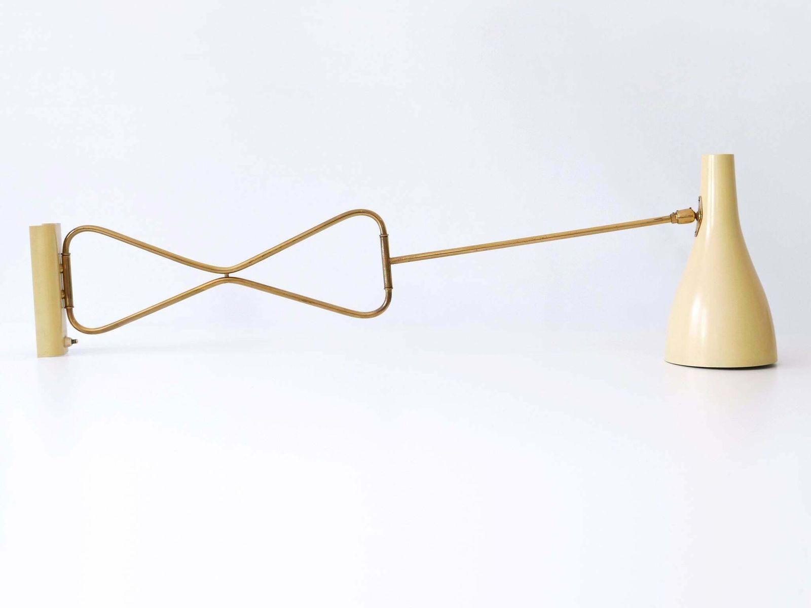 photo vinterior Rare & Elegant Mid Century Modern Wall Lamp '9590/28' By Cosack Germany 1950s