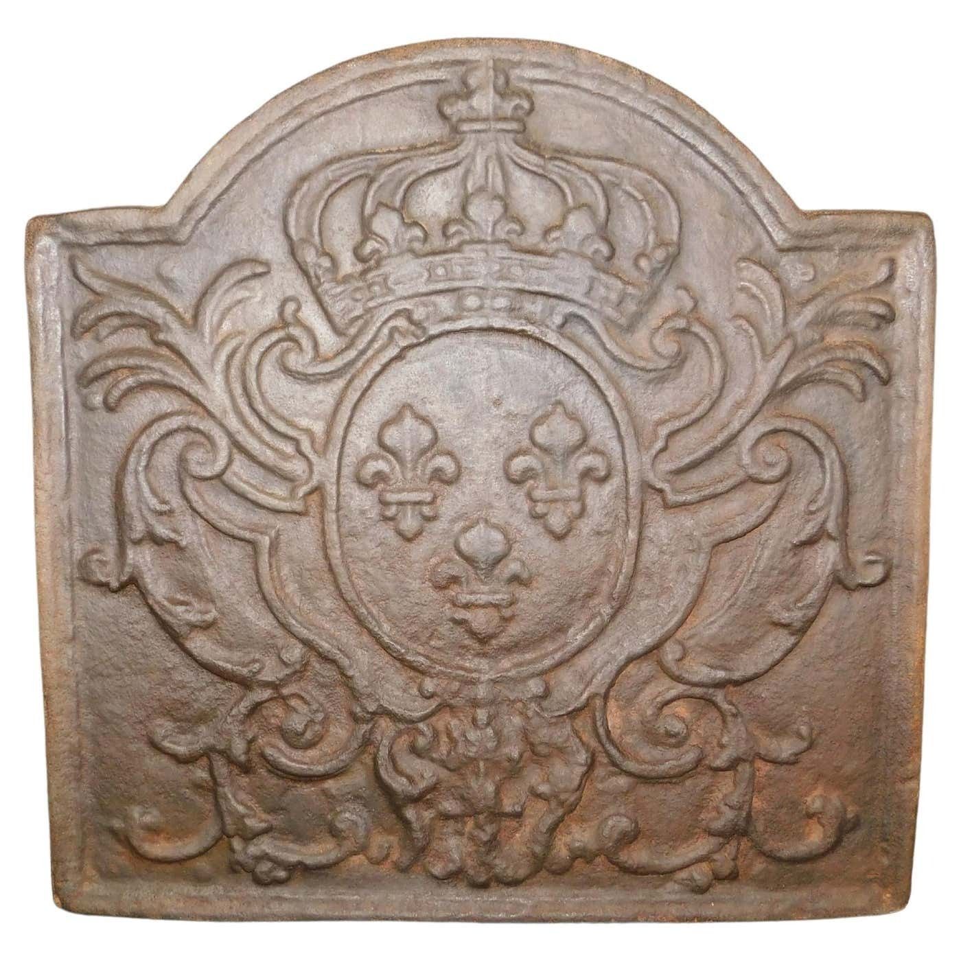 Fireplace Bottom Plate In Cast Iron With Lilies And Crown