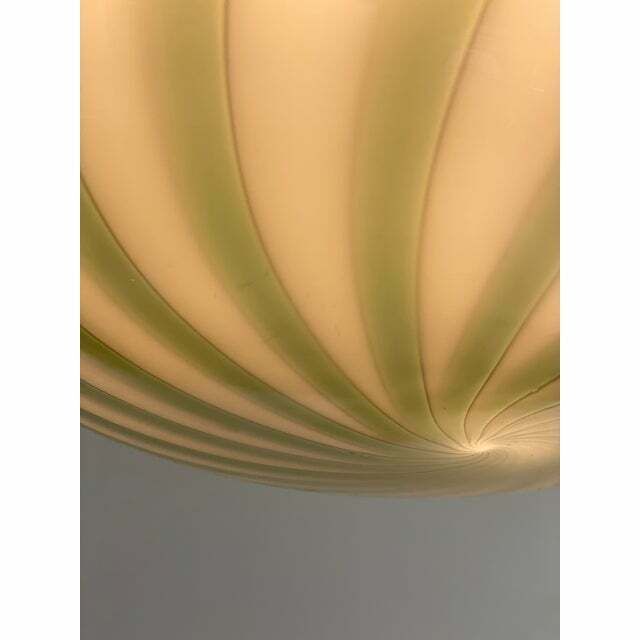Contemporary Milky Green Sphere In Murano Glass Swirl Table Lamp photo vinterior