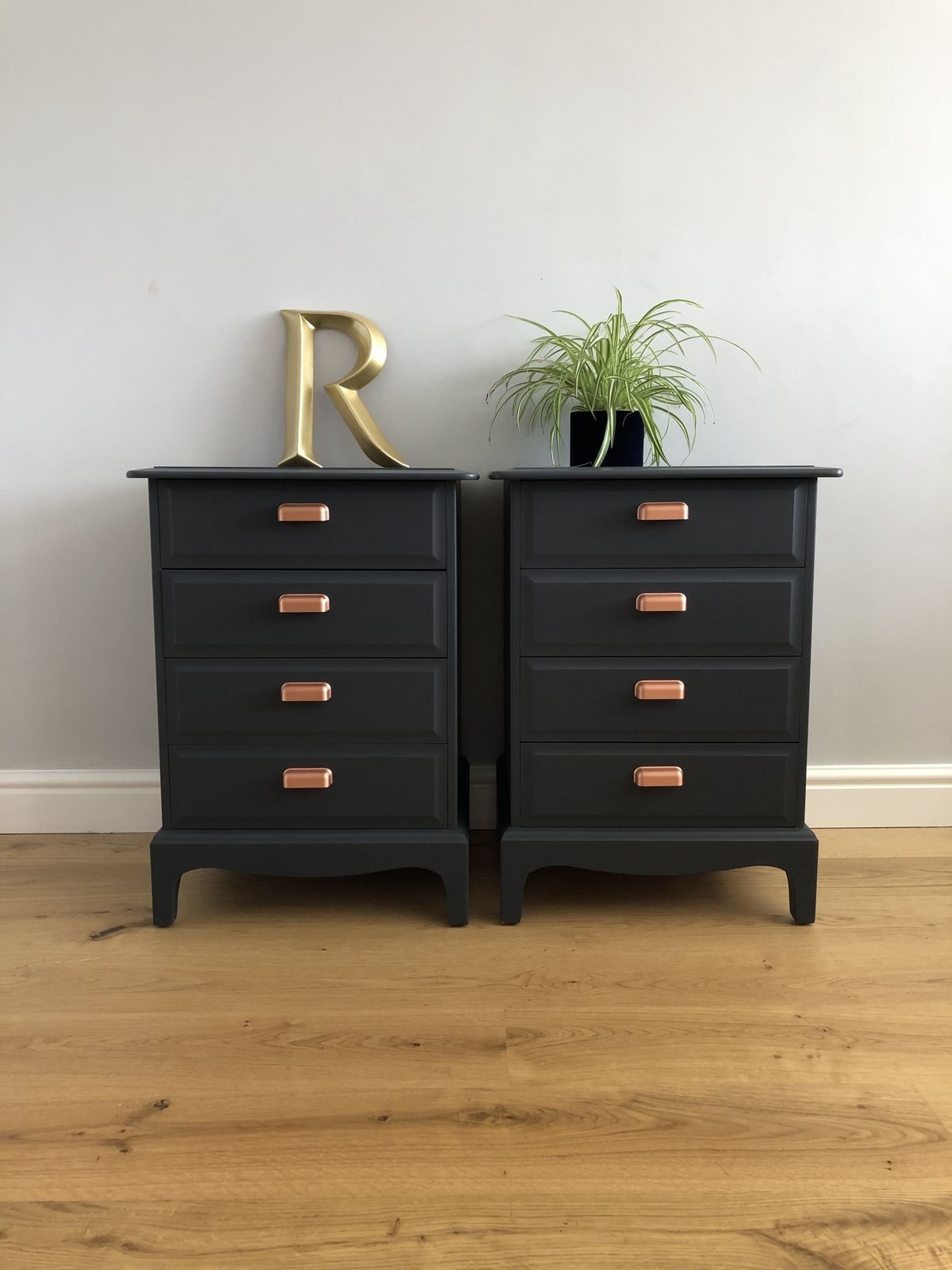 Stag Minstrel Bedroom Furniture Set Of 5, Blue photo vinterior