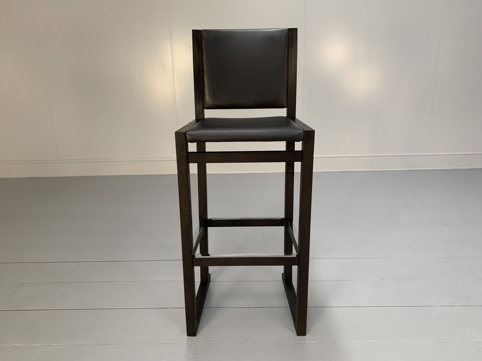 Pair Of B&B Italia “Musa Sm46g” Tall Bar Stool Chairs – In Dark Grey “Kasia” Leather photo Furniture