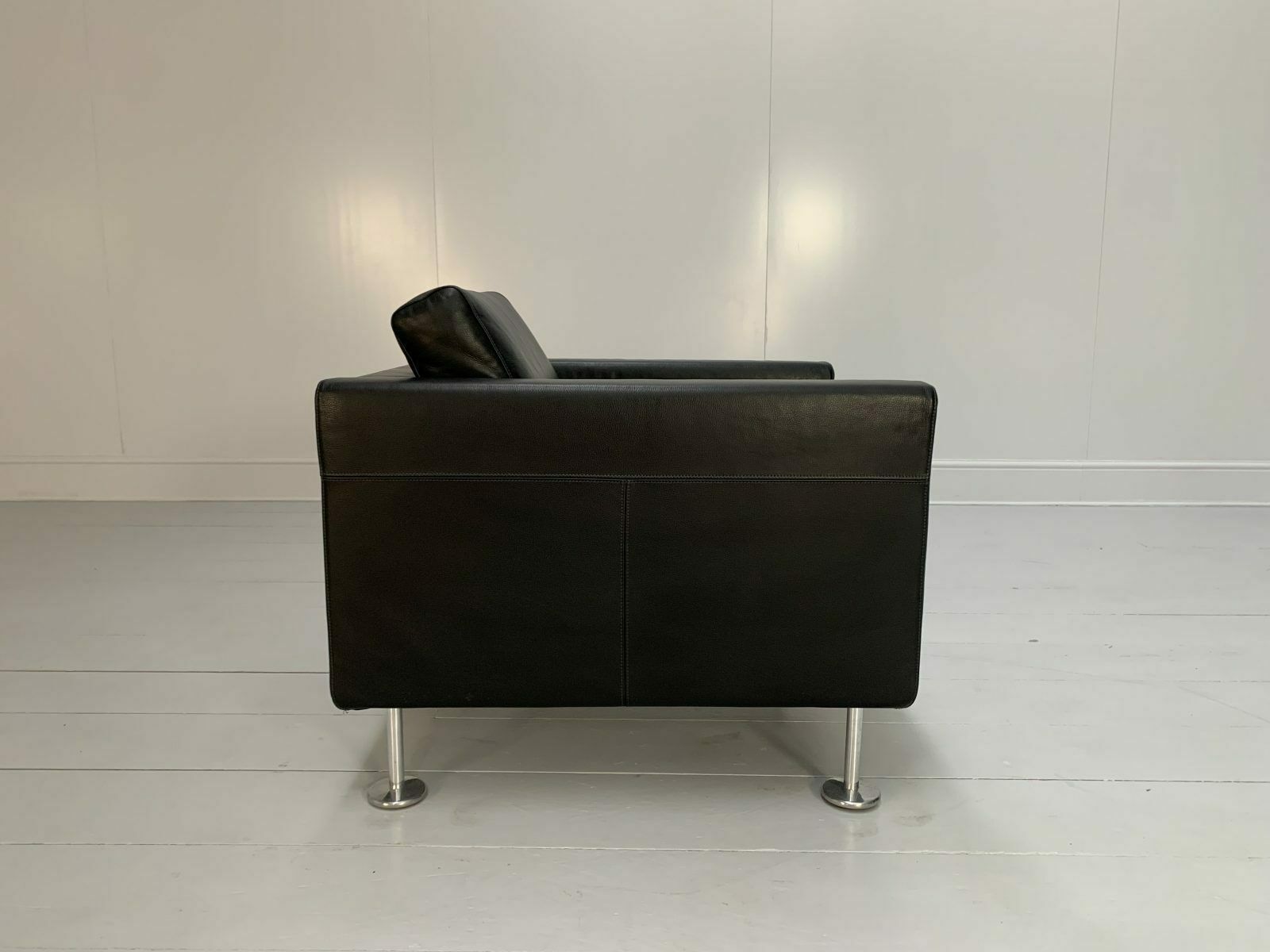 Vitra “Park” Armchair – In Jet Black Leather photo Furniture