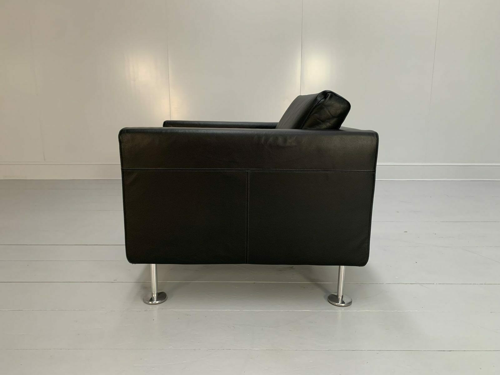 Vitra “Park” Armchair – In Jet Black Leather photo 5000.0