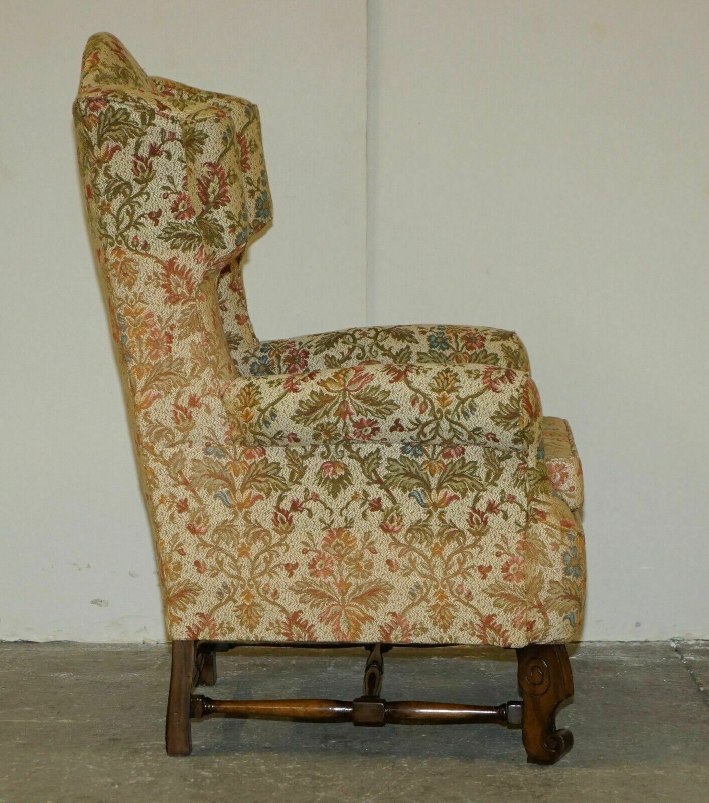 photo vintage Pair Of Antique Italian Carolean High Back Wingback Armchairs For Upholstery