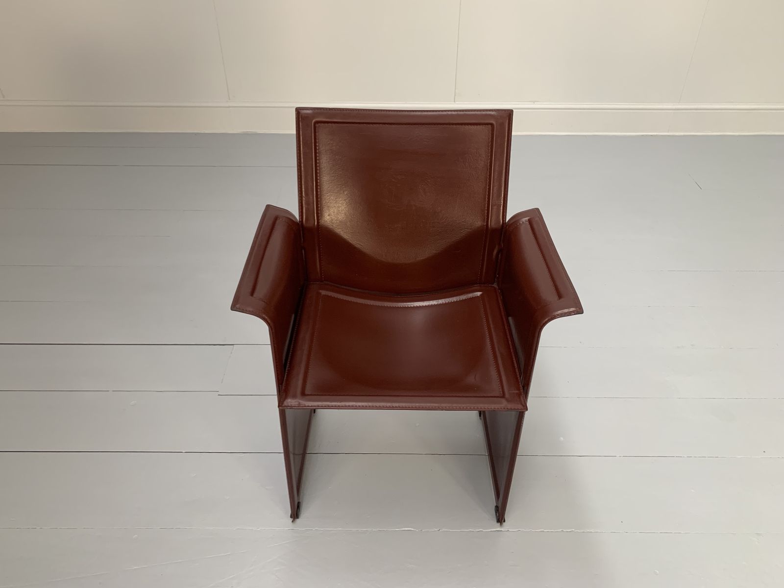 photo furniture 8 Matteo Grassi “Korium” Dining Chairs – In Brown Coach Leather