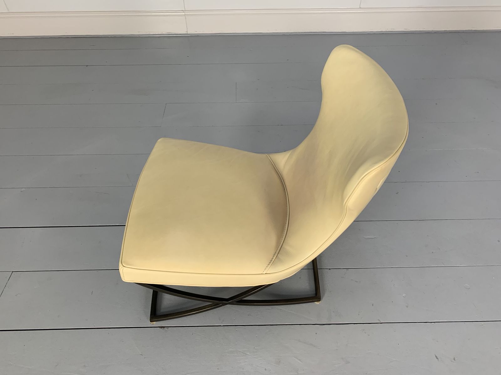 photo vinterior Pair Of Baxter “Paloma” Chairs – In Cream Leather